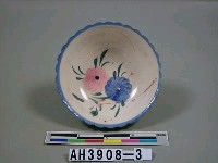 藏品(彩繪花卉大湯碗)的圖片